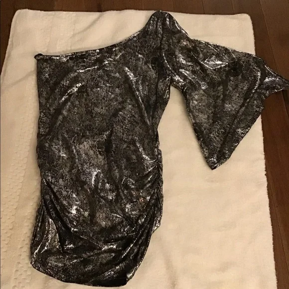 Cute, club shirt - Picture 2 of 2